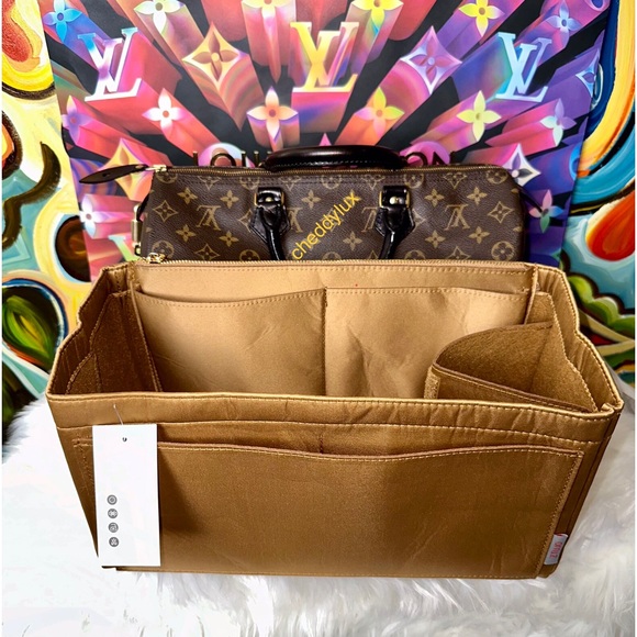 ♠️♟♣️Authentic Louis Vuitton Speedy 35 Monogram - Picture 10 of 15